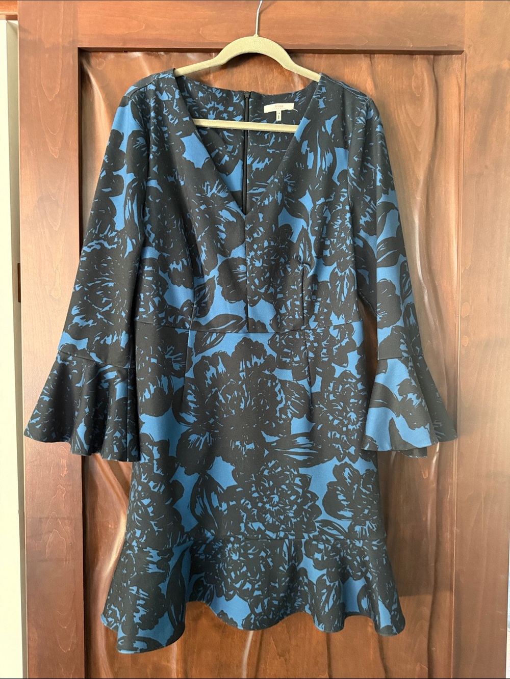 Trina Turk Blue and Black Floral V-Neck Bell Sleeve Dress